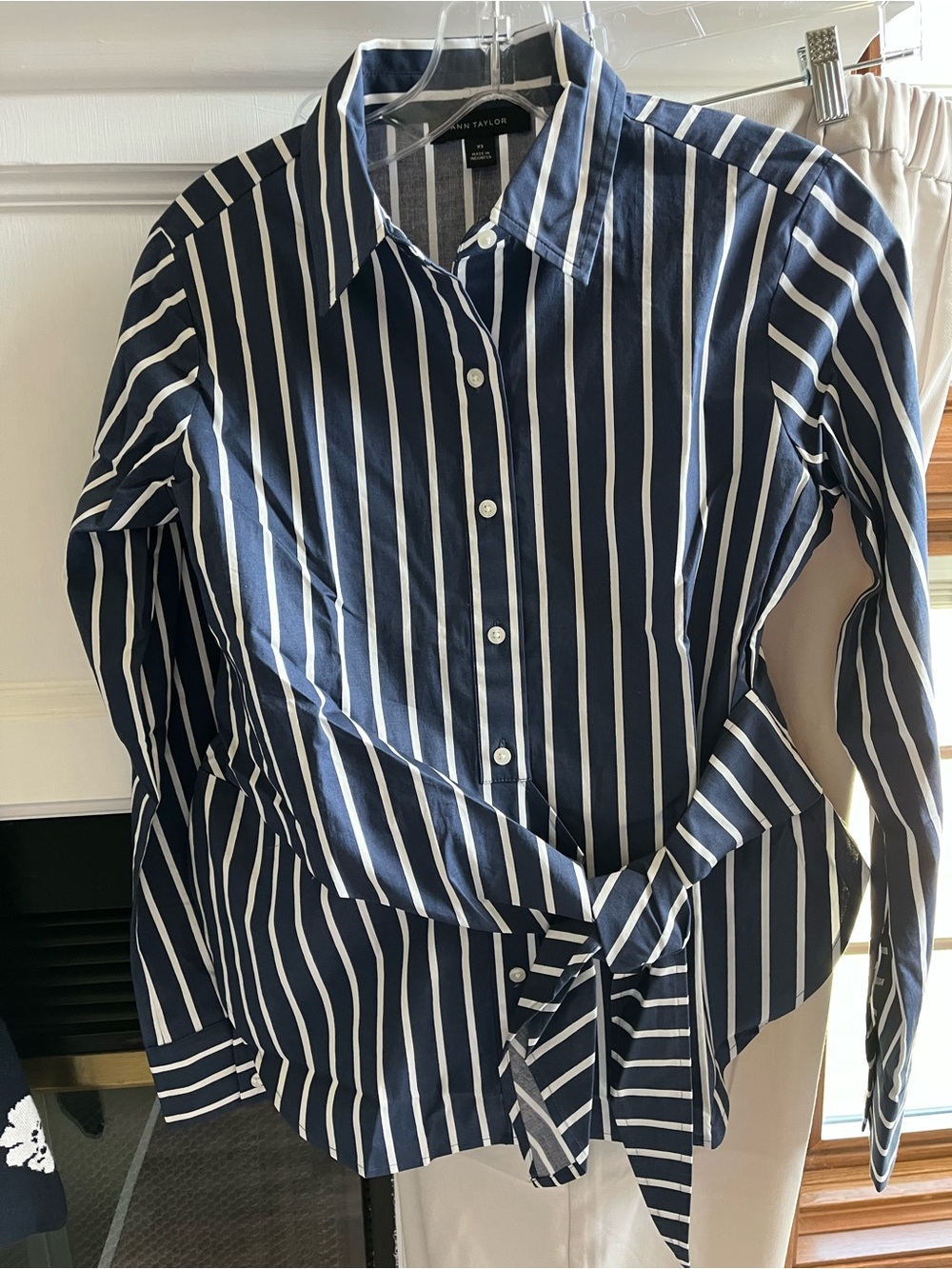 Ann Taylor Subdued Navy & White Vertical Stripe Tie-Waist Button Down